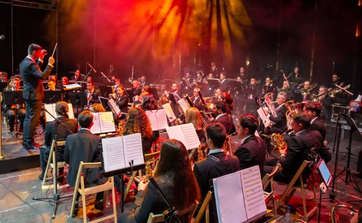 La Banda De La Escuela Municipal De M Sica Ofrecer Un Concierto En El